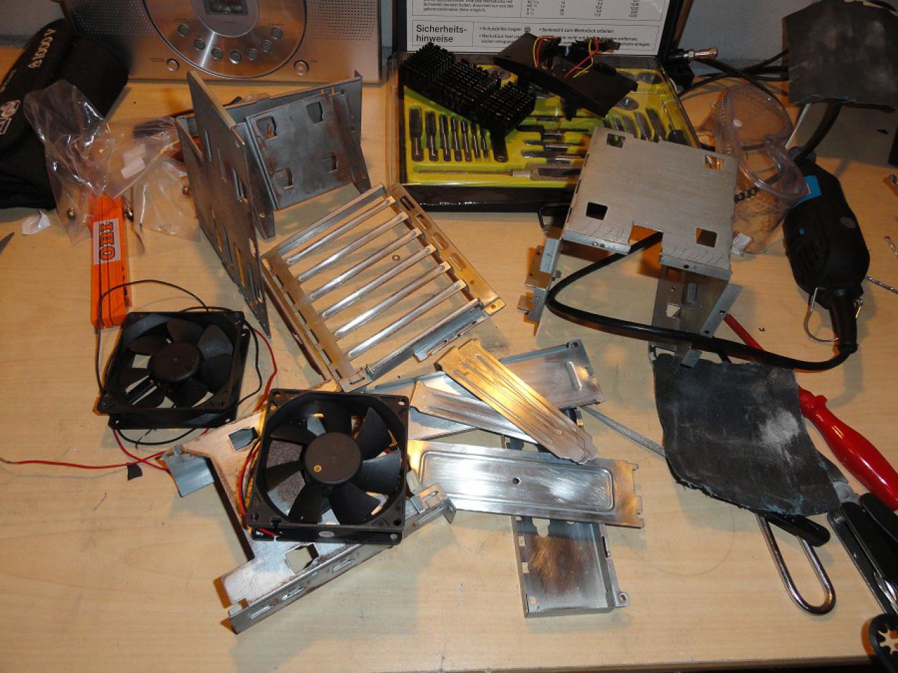 [21/10/2011] Schluss mit alt und grau: Schönheitskur für den Pentium-2-PC (150)