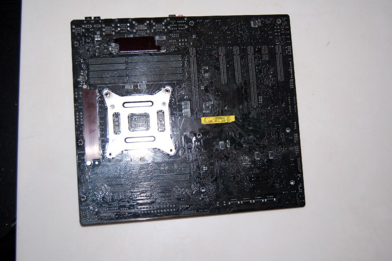 [25/10/2011] Sockel-2011-Mainboards Sabertooth X79, Rampage IV Extreme und P9X79-Serie von Asus (53)