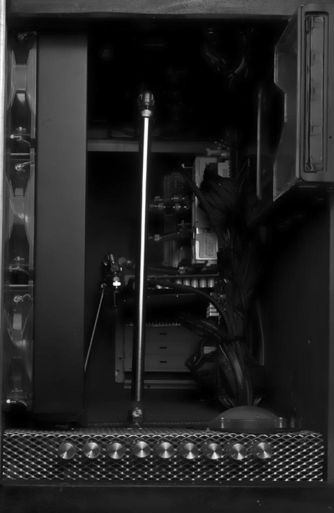 [14/10/2011] Interne Wasserkühlung in einem Flightcase samt Lautsprechern: Die Casecon von PCGHX-User negert (105)