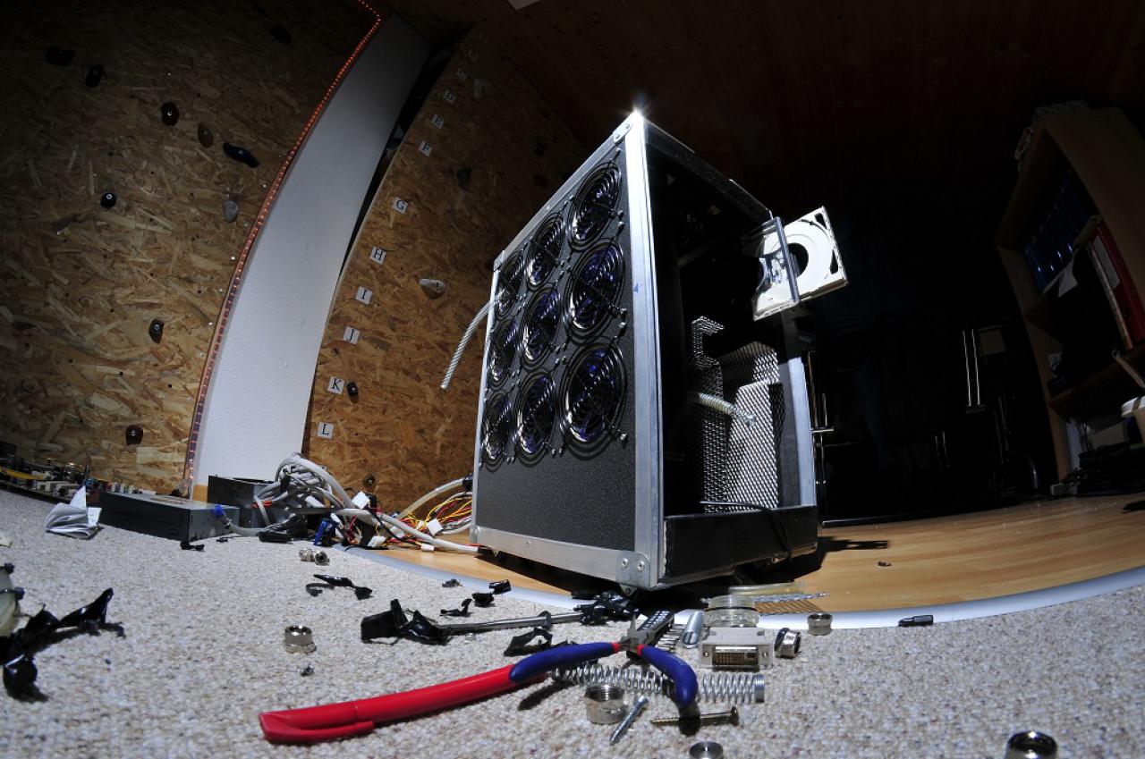 [14/10/2011] Interne Wasserkühlung in einem Flightcase samt Lautsprechern: Die Casecon von PCGHX-User negert (55)