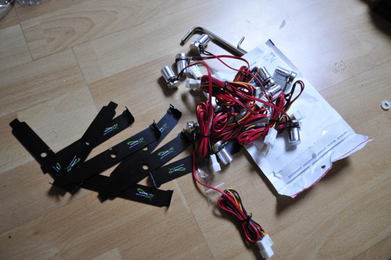 [14/10/2011] Interne Wasserkühlung in einem Flightcase samt Lautsprechern: Die Casecon von PCGHX-User negert (63)