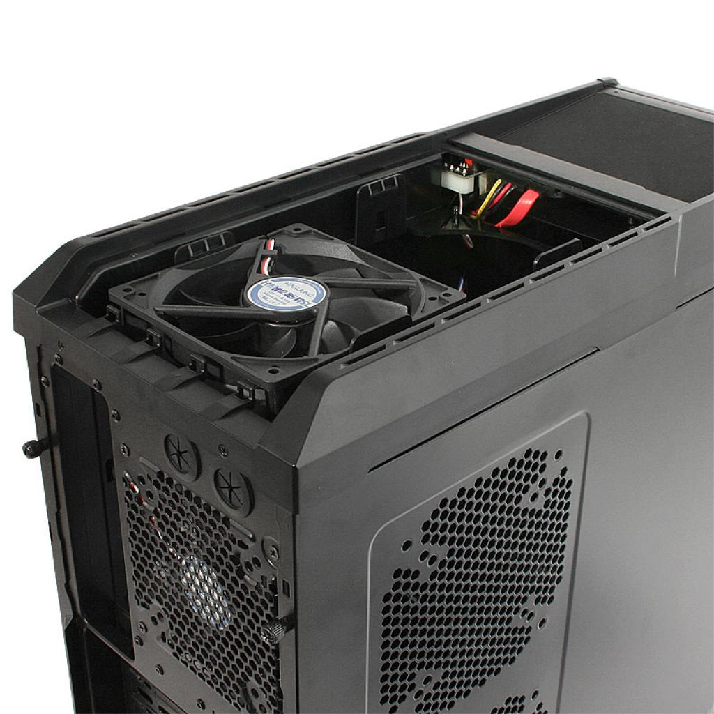[11/10/2011] Mit der TR-Serie feiert Hersteller HanJung seinen Gehäuseeinstand. (8)