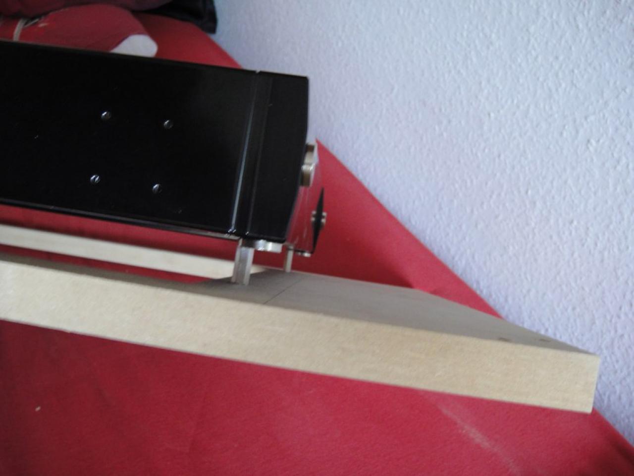 [07/10/2011] MatMades142 Holz-Casecon: Wassergekühlte Detailarbeit samt Sandy Bridge und Fermi-Grafikkarte (127)