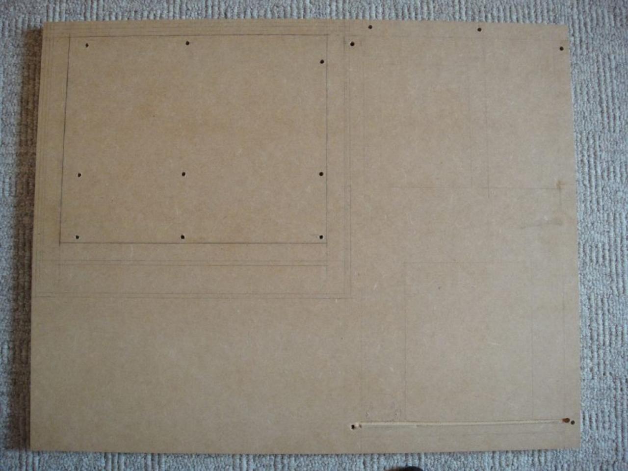 [07/10/2011] MatMades142 Holz-Casecon: Wassergekühlte Detailarbeit samt Sandy Bridge und Fermi-Grafikkarte (25)