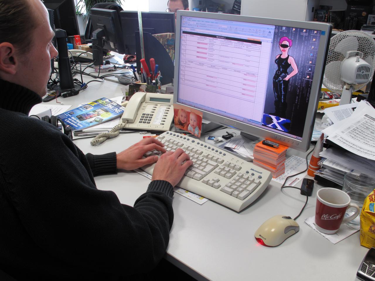 [21/10/2011] Als vorbildlicher Leitender Redakteur stellt Marco schon mal den Arbeitsplan für die kommende Woche auf. Die unfassbar unselbständigen PCGH-Schreiberlinge müssen ja was zu tun haben. :)