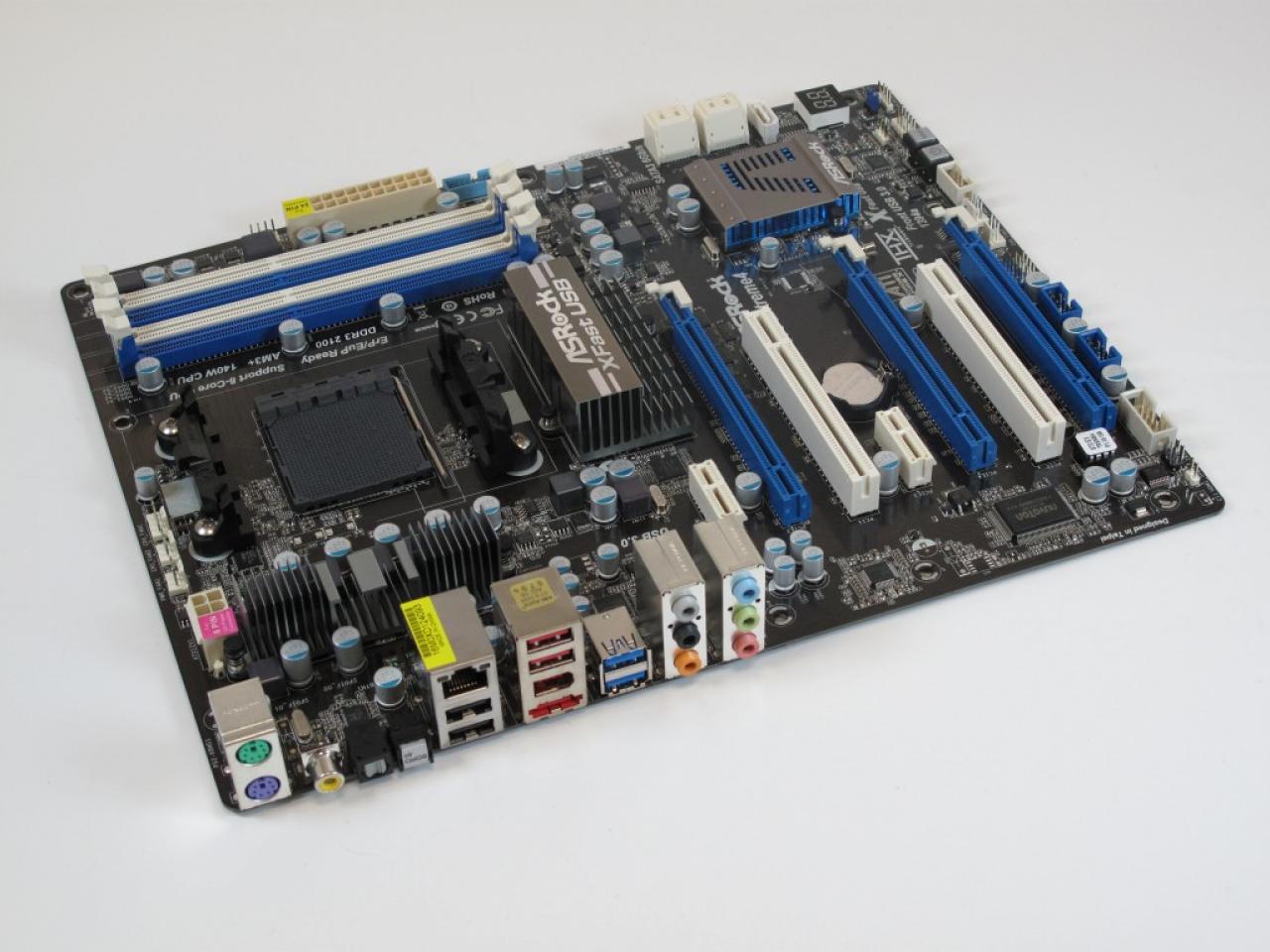 [31/10/2011] Preis-Leistungs-PC AMD: Mainboard: Asrock 970 Extreme 4 (Sockel AM3+, ATX, 970-Chip) - Ca. € 80,-
