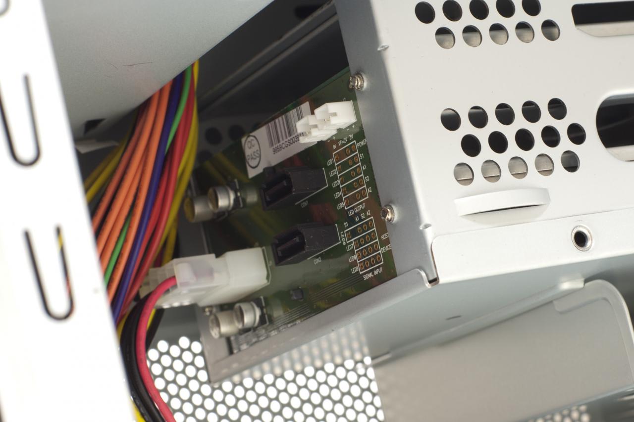 [25/10/2011] Eolize SVD-NC11-02: Neues Mini-ITX-Gehäuse aus deutschen Landen. (6)
