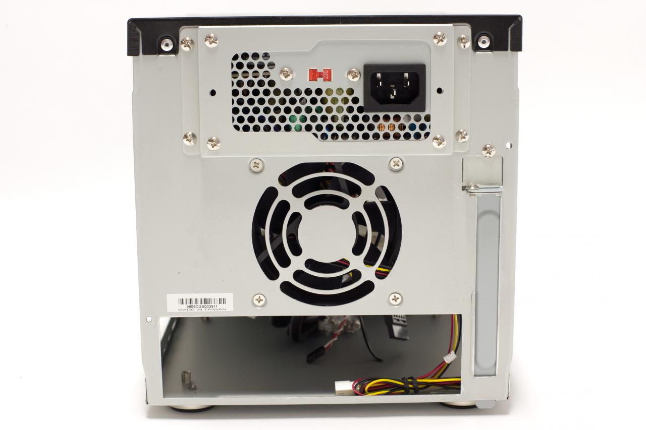 [25/10/2011] Eolize SVD-NC11-02: Neues Mini-ITX-Gehäuse aus deutschen Landen. (7)