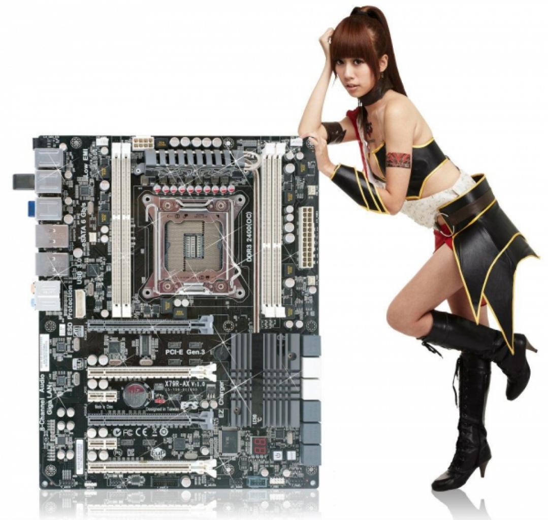 [25/10/2011] Artikel: ECS zeigt Sandy Bridge E-Mainboards (5)