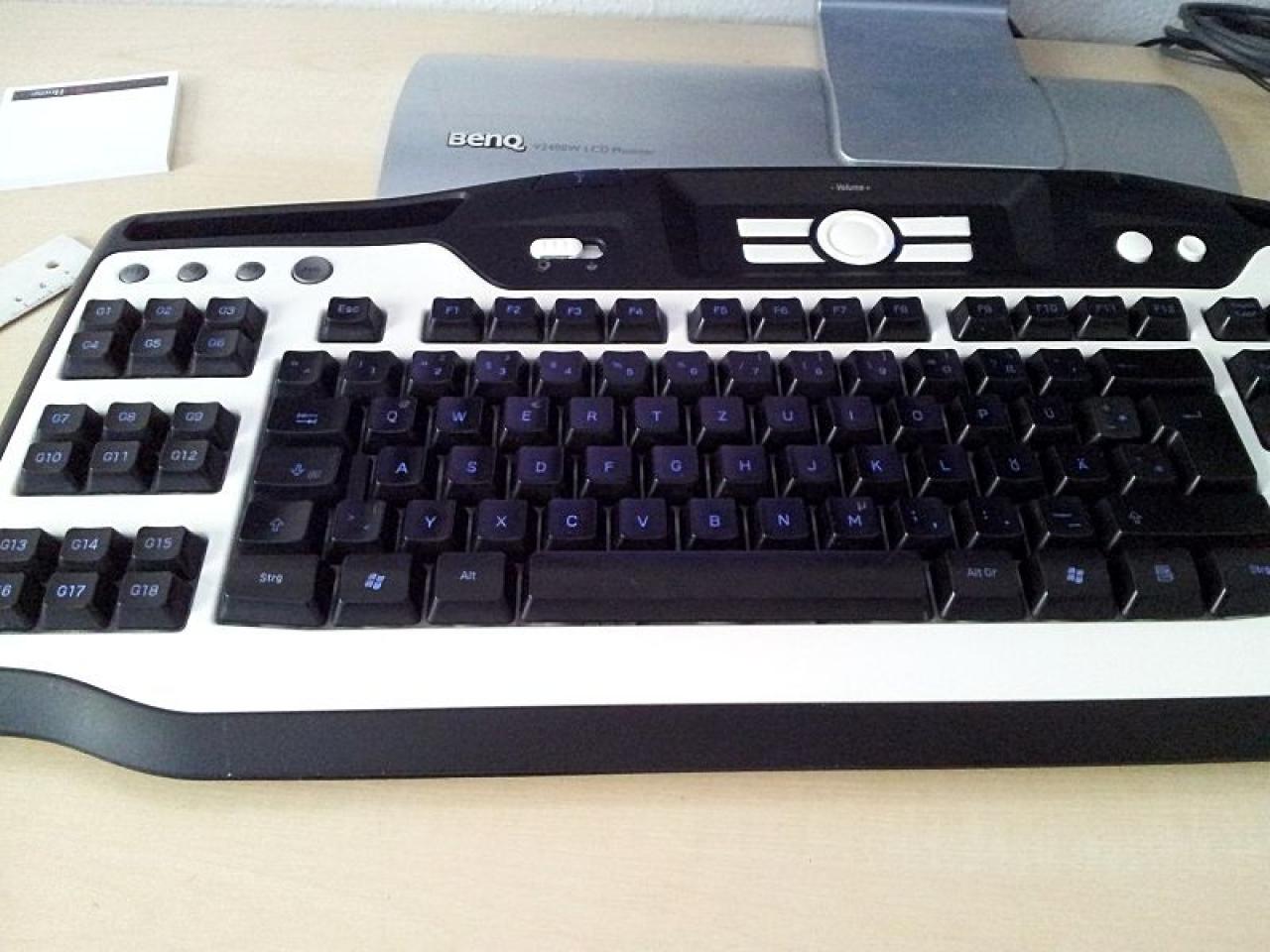 [28/10/2011] Generalüberholung einer Kellerkiste: Wasserkühlung für einen Celeron, G11-Modding und mehr (3)