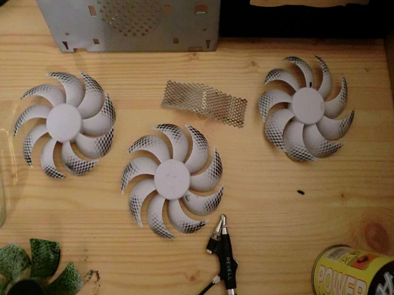 [28/10/2011] Generalüberholung einer Kellerkiste: Wasserkühlung für einen Celeron, G11-Modding und mehr (24)