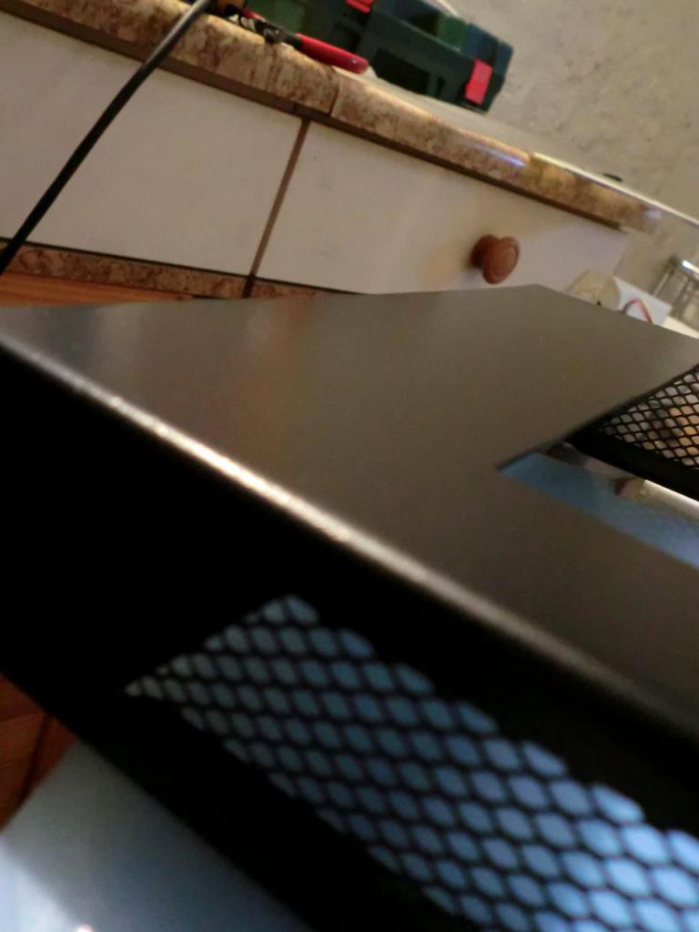 [28/10/2011] Generalüberholung einer Kellerkiste: Wasserkühlung für einen Celeron, G11-Modding und mehr (30)