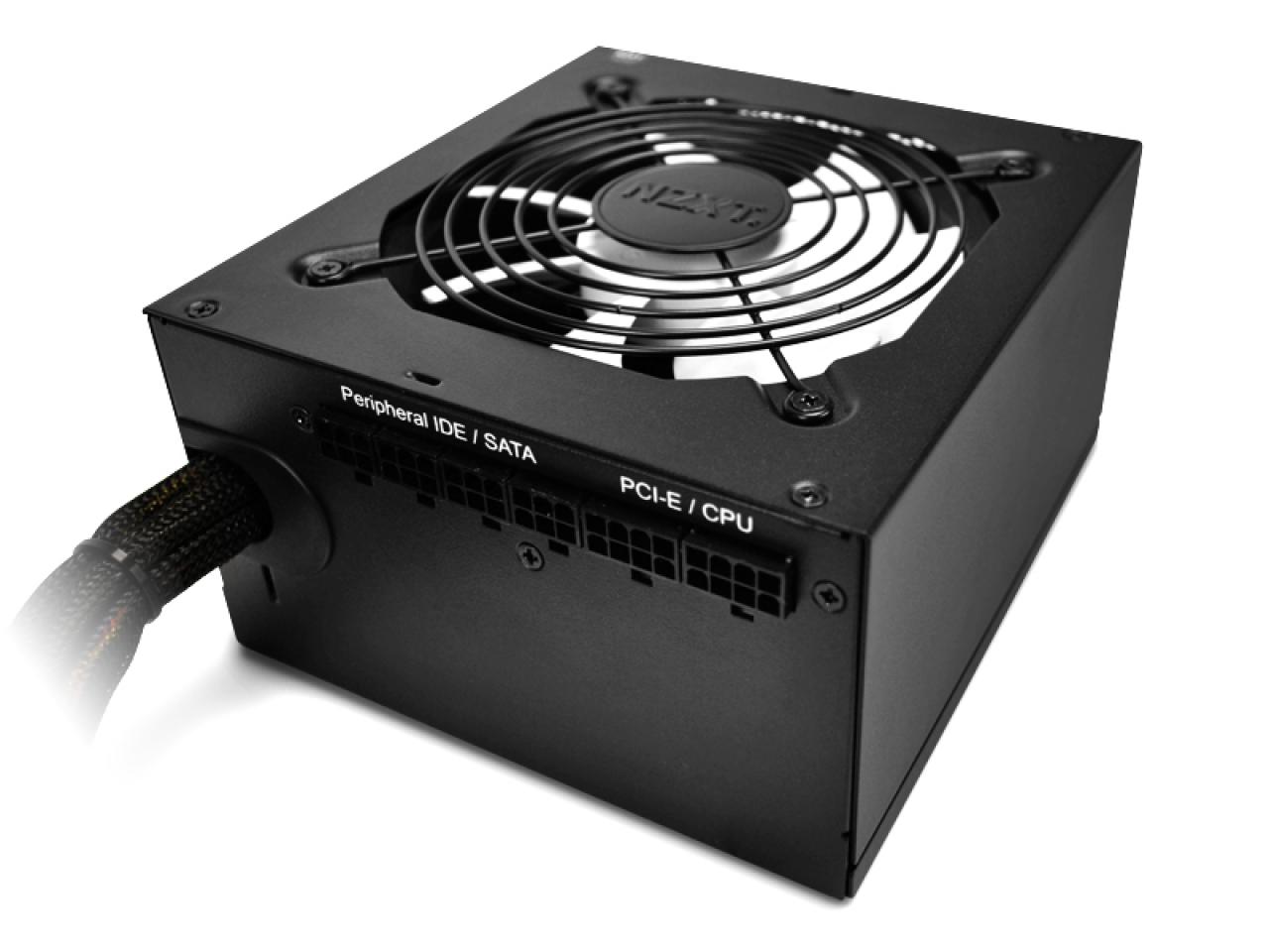 [27/11/2011] Die neue Netzteilserie Hale82 besteht aus drei Modellen mit bis zu 850 Watt. (3)