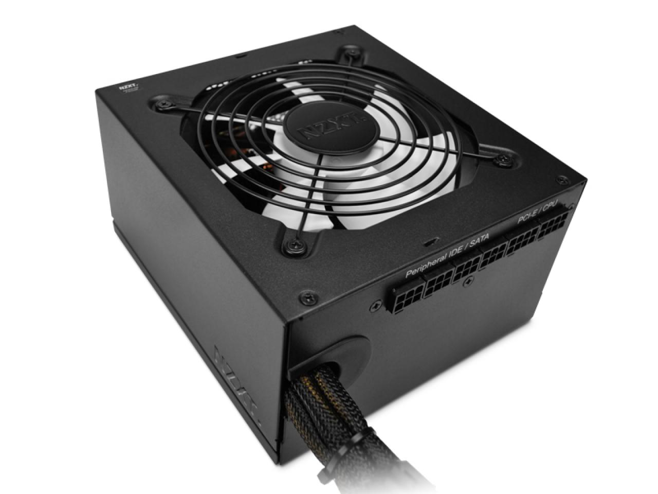 [27/11/2011] Die neue Netzteilserie Hale82 besteht aus drei Modellen mit bis zu 850 Watt. (10)
