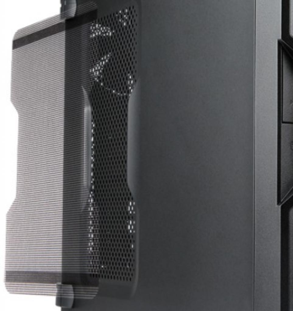 [27/11/2011] In-Win hat das neue Gehäuse BUC 101 für Spiele-PCs vorgestellt. (5)