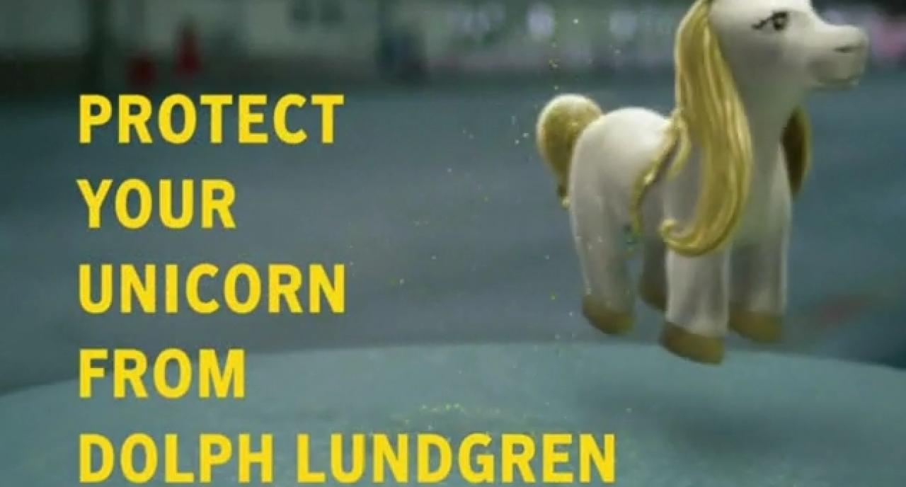 [14/11/2011] Norton Oder fürchten Sie doch mehr den Flammenwerfer von Dolph Lundgren? In diesem Fall dürfte Sie dieser Werbespot von den Qualitäten der Norton-Software überzeugen. Youtube-Link