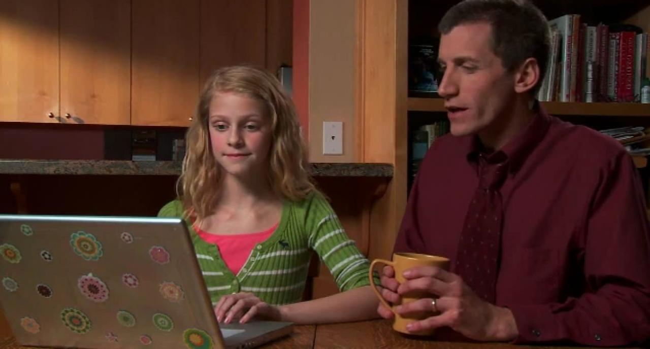 [14/11/2011] Microsoft Songsmith Dieser Werbespot war nie für offizielle Zecke bestimmt. In einem vergleichsweise langen Video wird eine Software vorgestellt, die besonders für zukünftige Chart-Stürmer interessant sein dürfte. Youtube-Link