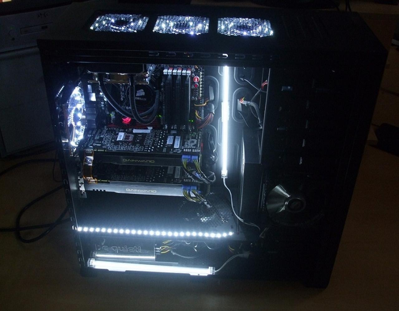 [13/11/2011] Neue Beispiele für PC-Beleuchtungen (20)
