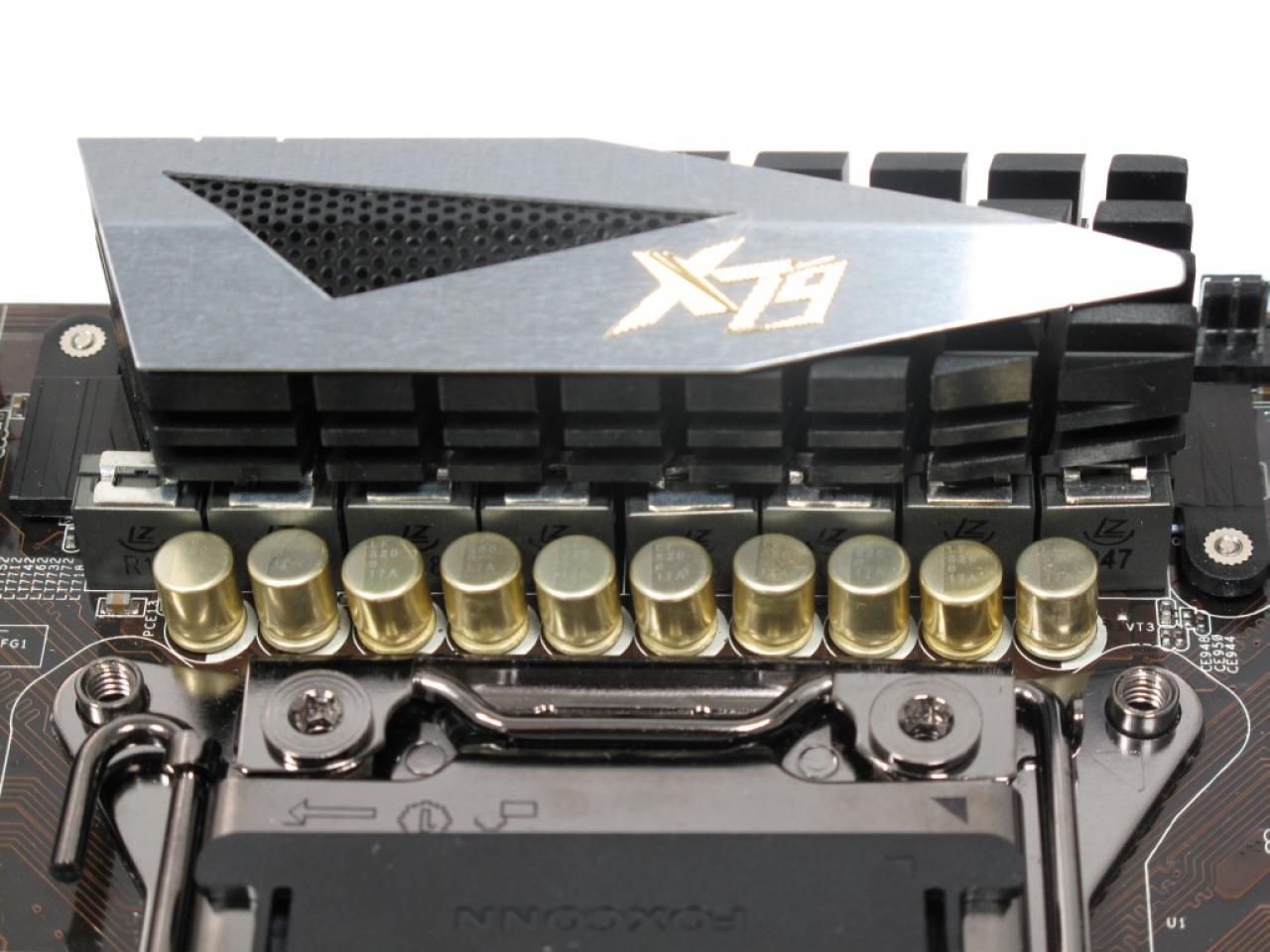 [03/11/2011] Asrock X79 Extreme4 06
