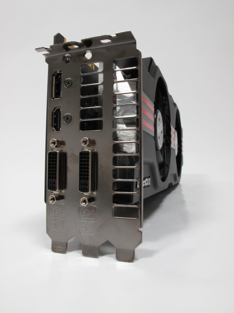 [29/11/2011] Asus GTX 560 Ti (448)