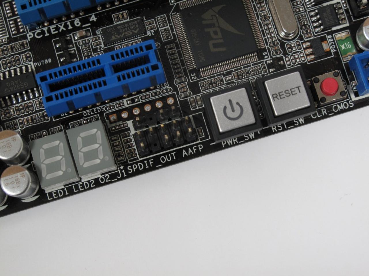 [03/11/2011] Asus P9X79 Deluxe 04