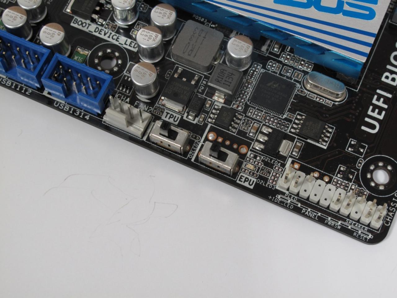 [03/11/2011] Asus P9X79 Deluxe 05