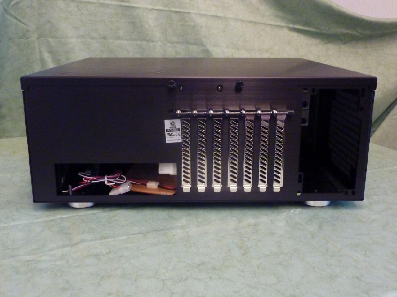 [04/11/2011] [User-Review] Lian Li PC-C60B (3)