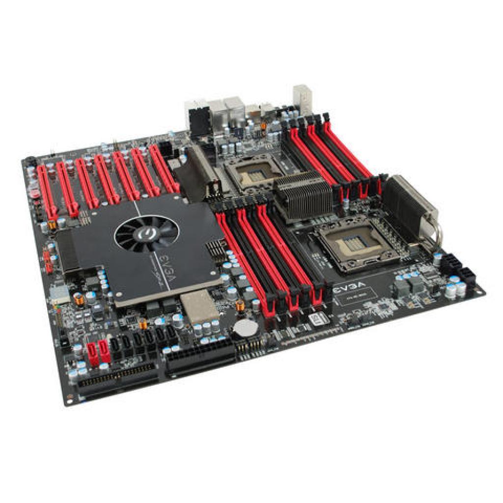 [03/11/2011] Das Evga Classified Super Record 2 (SR2) für den Sockel 1366 geht für 530 Euro über die Ladentheke, die passenden DP-Xeons sind hier der teure Part