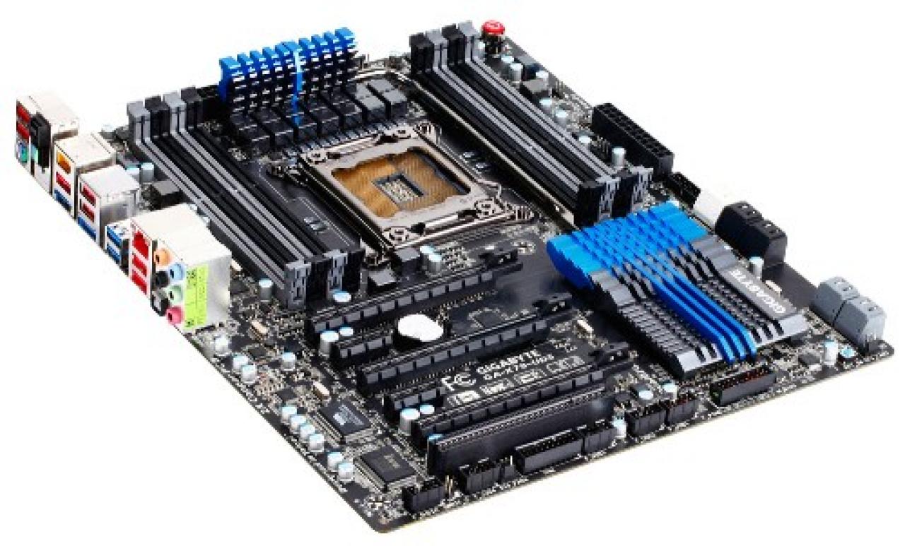 [15/11/2011] Sandy-Bridge-E: Auch Gigabyte enthüllt seine X79-Platinen. (11)