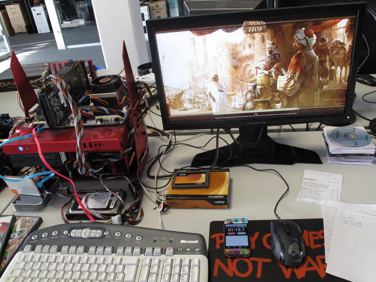 [04/11/2011] Und er lädt immer noch. Die Messungen der Ladezeiten von Spielen mit der SSD, HDD, reduzierter Prozessorleistung und nur 2 GiByte Arbeitsspeicher werden zur Geduldsprobe für den Spieleonkel. 