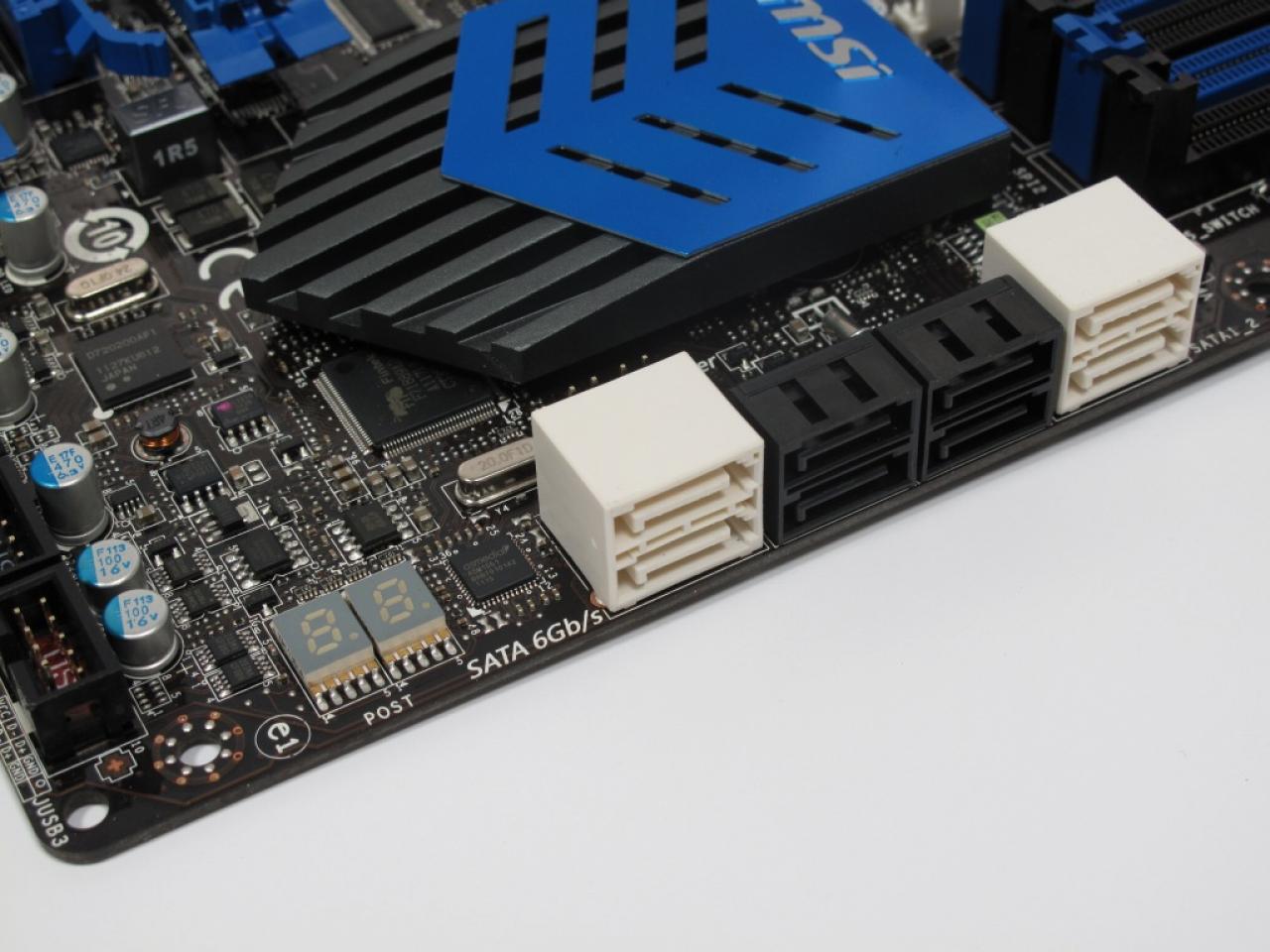 [03/11/2011] MSI X79A GD65 8D 03