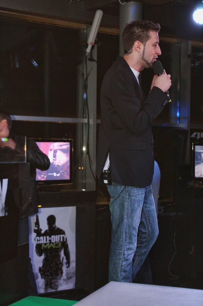 [08/11/2011] Modern Warfare 3-Launch Event in Berlin (11)