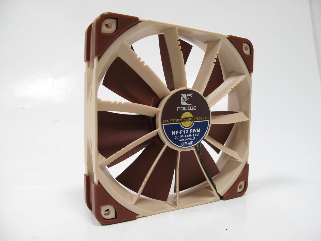 [17/11/2011] Noctua NF-F12 PWM (3)