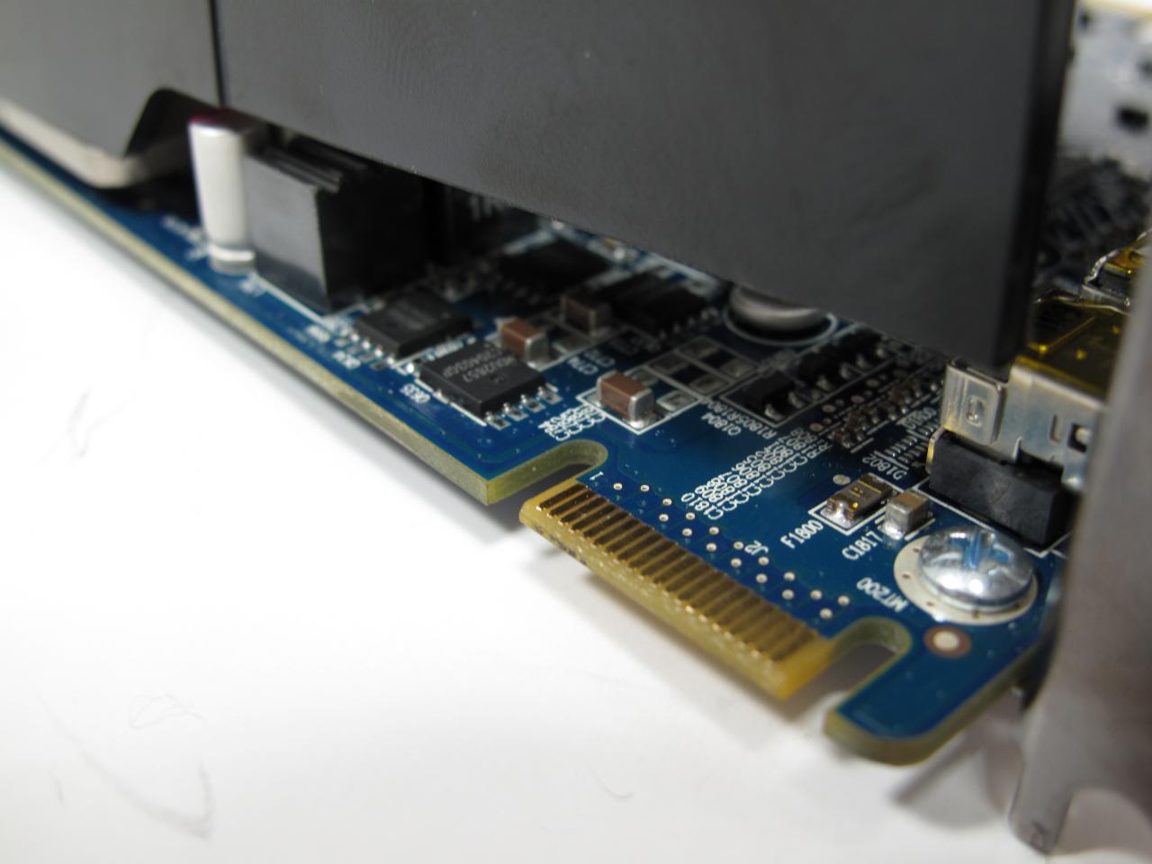 [15/11/2011] Sapphire HD 6850 Vapor-X (3)