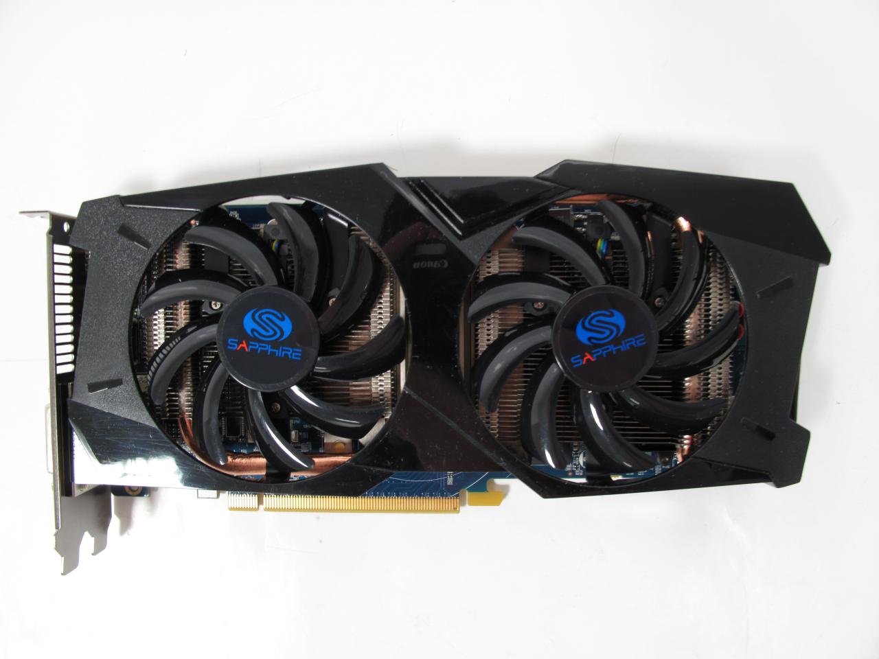 [15/11/2011] Sapphire HD 6870 Dual-Fan (3)