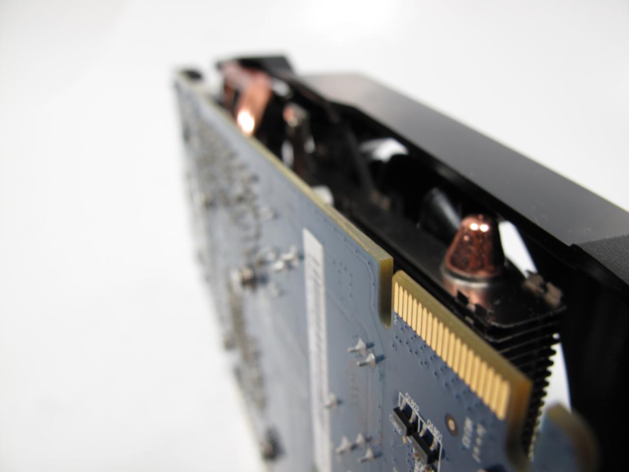 [15/11/2011] Sapphire HD 6870 Dual-Fan (4)