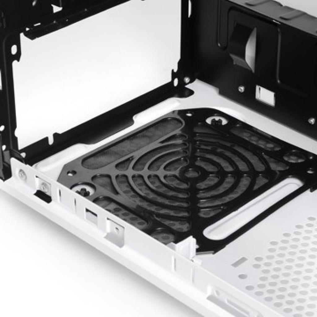 [30/11/2011] Thermaltake Commander MS-I Snow Edition 