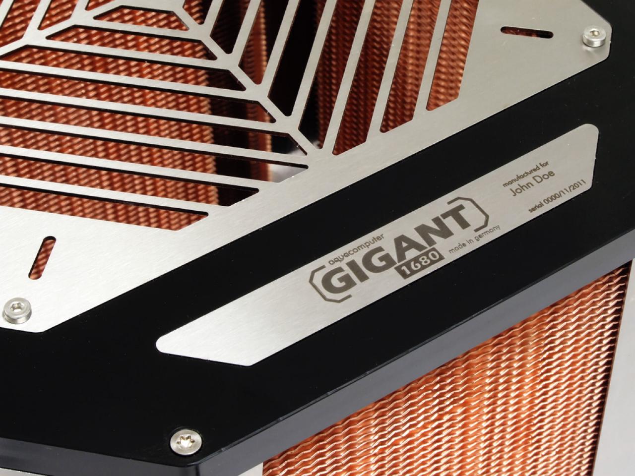 [24/11/2011] Airplex Gigant - Neue Mammut-Radiatoren von Aqua-Computer. (12)