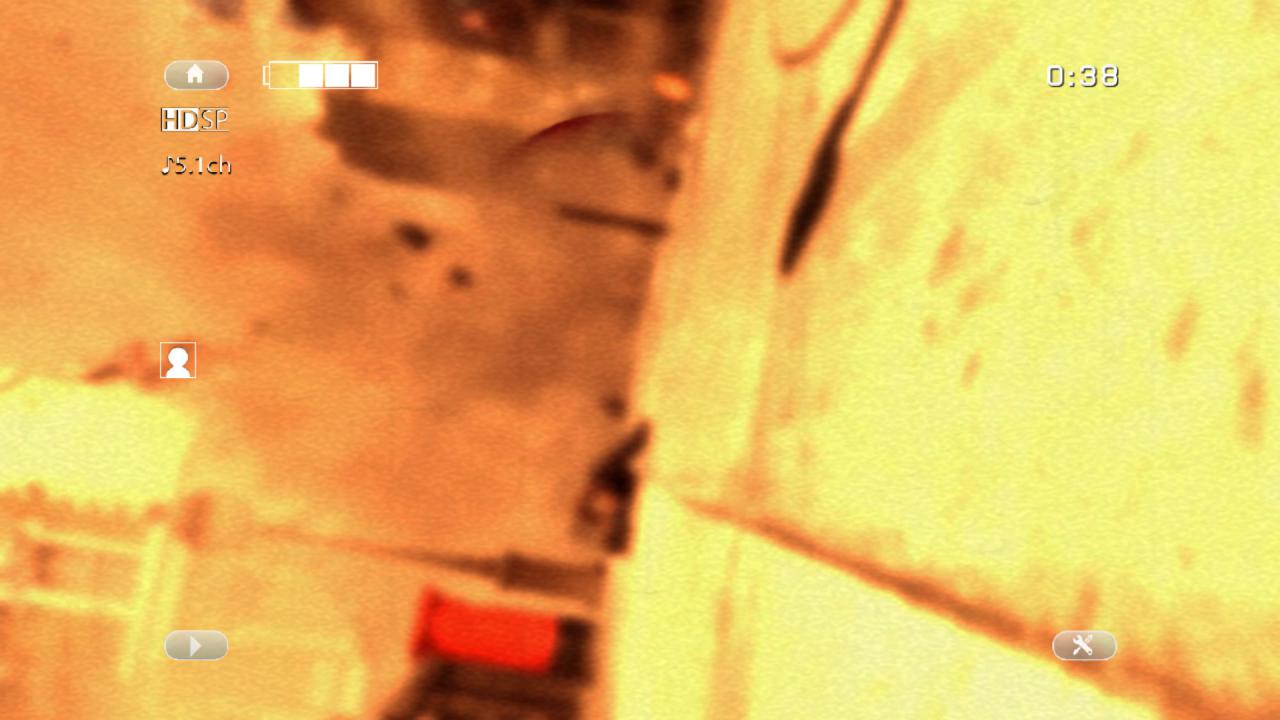 [10/11/2011] ...kurz darauf ist von der Frau und dem kleinen Mädchen nichts mehr zu sehen. Auch hier muss sich Infinity Ward nicht über negative Presse wundern.