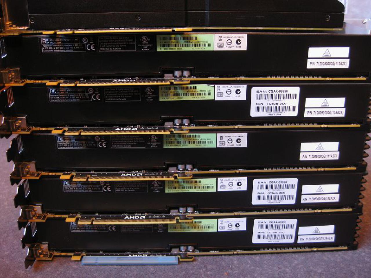[04/11/2011] Antilles Supercomputer: Elf Grafikchips in einem PC - geht das gut? (11)