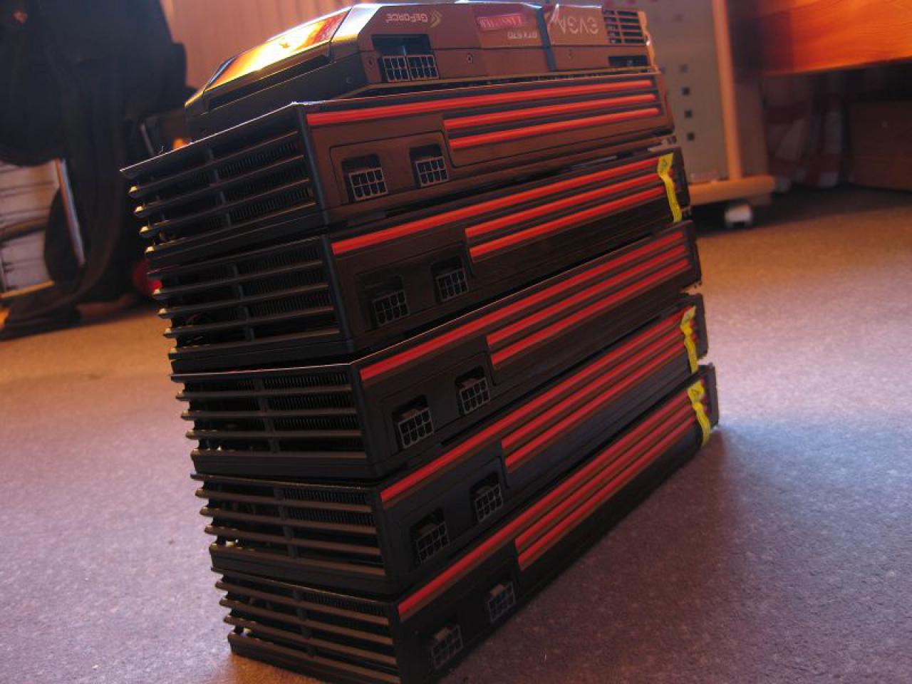 [04/11/2011] Antilles Supercomputer: Elf Grafikchips in einem PC - geht das gut? (15)
