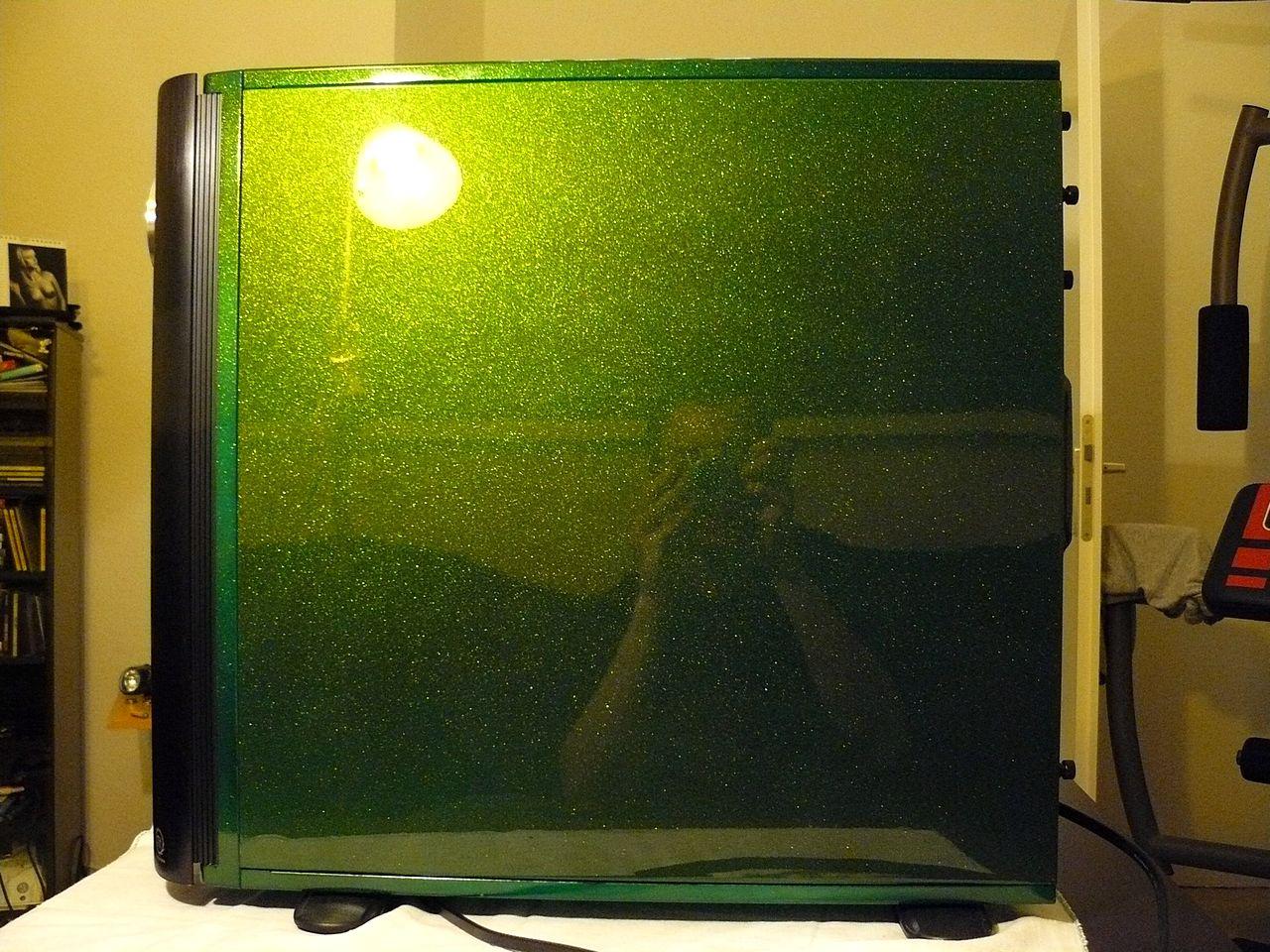 [04/11/2011] Casemod The black envy: Giftgrün trifft auf schwarzen Lack (17)