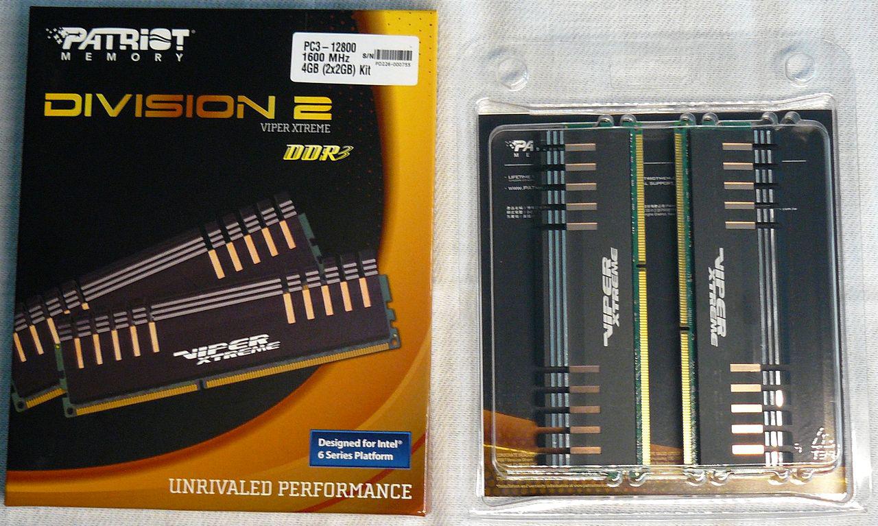 [04/11/2011] Casemod The black envy: Giftgrün trifft auf schwarzen Lack (86)