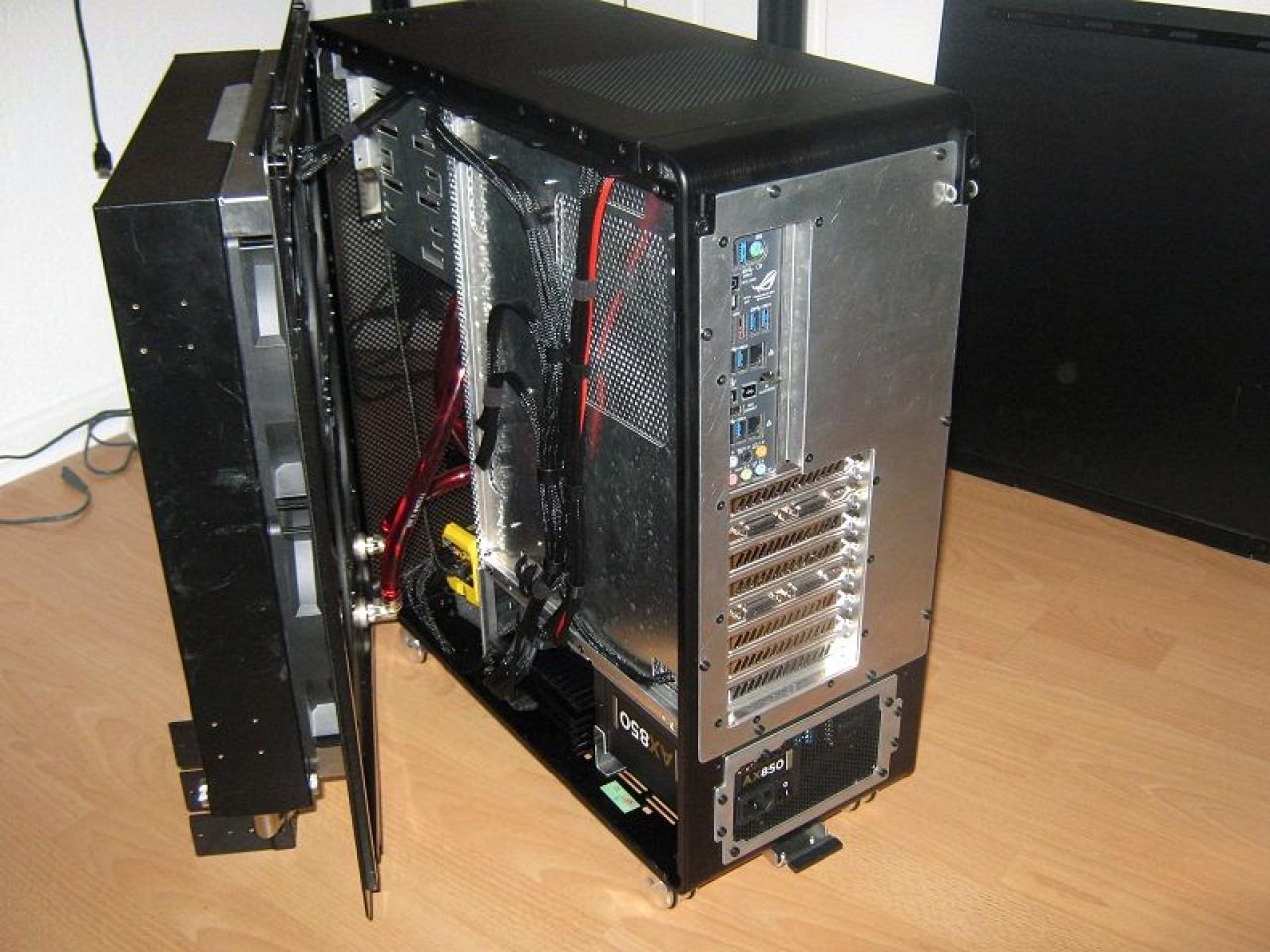 [18/11/2011] Lian-Li-Casemod: Lochblech, schicke Wakü und nun Sandy Bridge Extreme - klappt der Wechsel? (44)