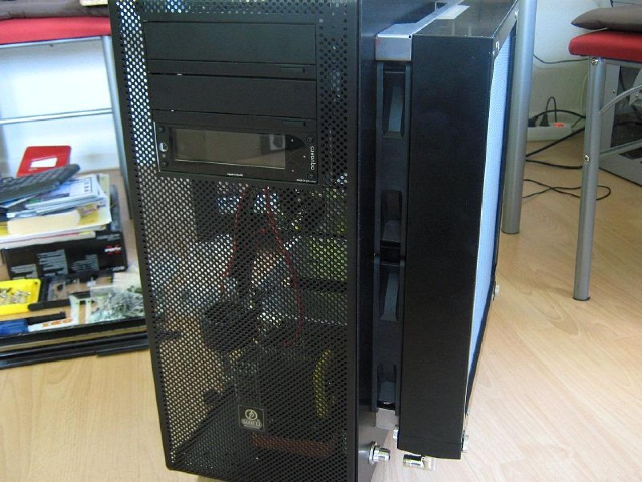 [18/11/2011] Lian-Li-Casemod: Lochblech, schicke Wakü und nun Sandy Bridge Extreme - klappt der Wechsel? (49)