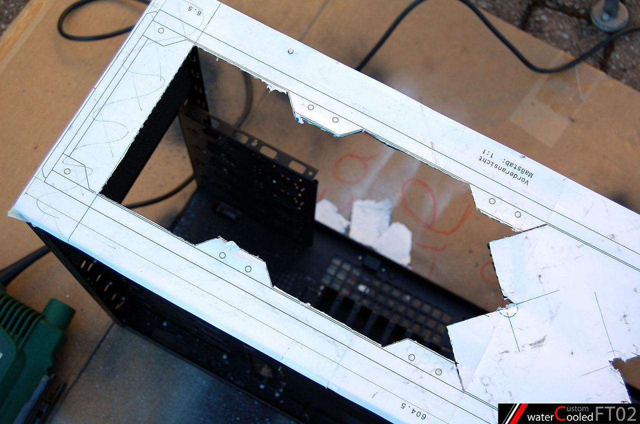 [04/11/2011] Spannendes Casemod-Projekt: Quad-Radiator im FT02, temperaturabhängige Beleuchtung und mehr (47)
