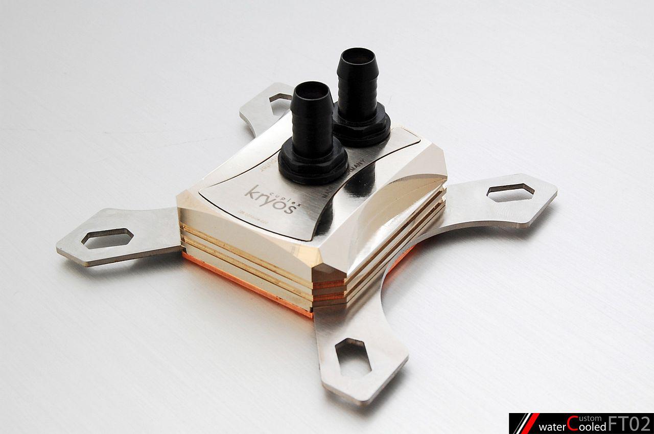 [04/11/2011] Spannendes Casemod-Projekt: Quad-Radiator im FT02, temperaturabhängige Beleuchtung und mehr (67)