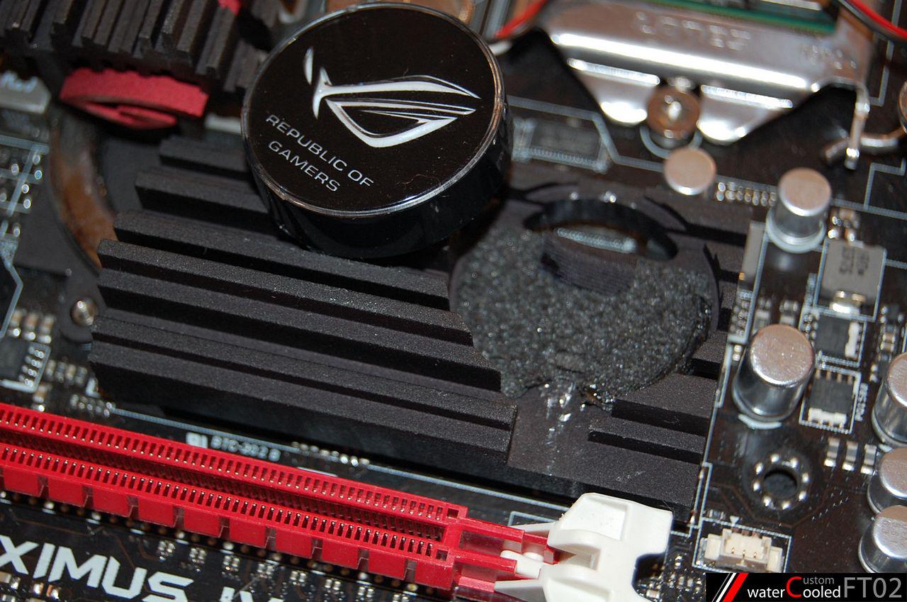[04/11/2011] Spannendes Casemod-Projekt: Quad-Radiator im FT02, temperaturabhängige Beleuchtung und mehr (68)