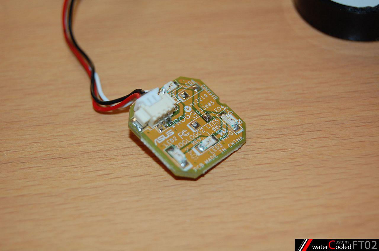 [04/11/2011] Spannendes Casemod-Projekt: Quad-Radiator im FT02, temperaturabhängige Beleuchtung und mehr (70)