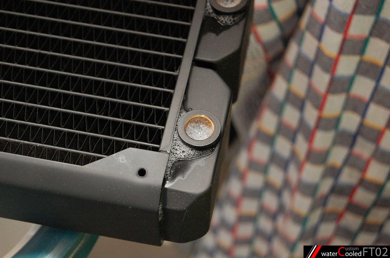 [04/11/2011] Spannendes Casemod-Projekt: Quad-Radiator im FT02, temperaturabhängige Beleuchtung und mehr (86)